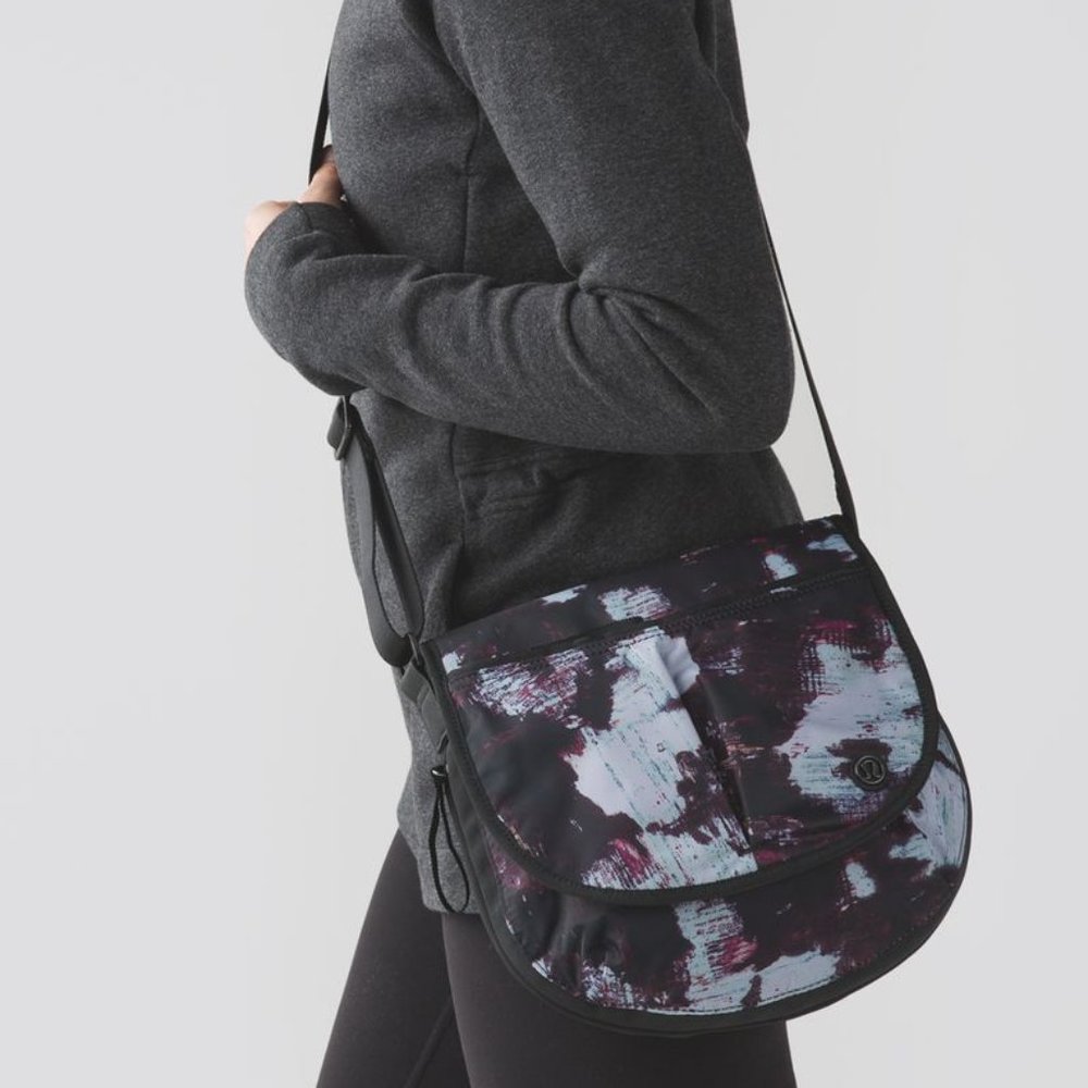 Lululemon "The Essentials" Bag in Kara Blossom